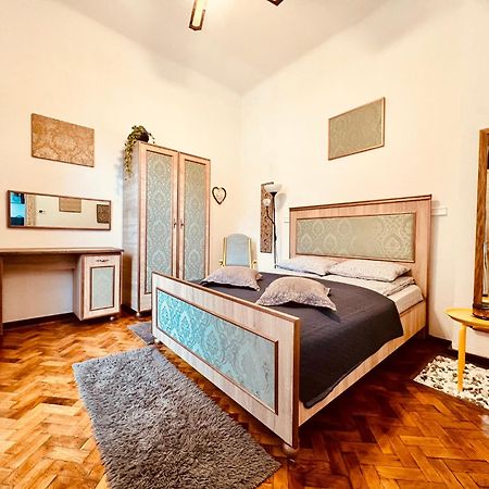 Appartamento Elizabeth Braşov Esterno foto