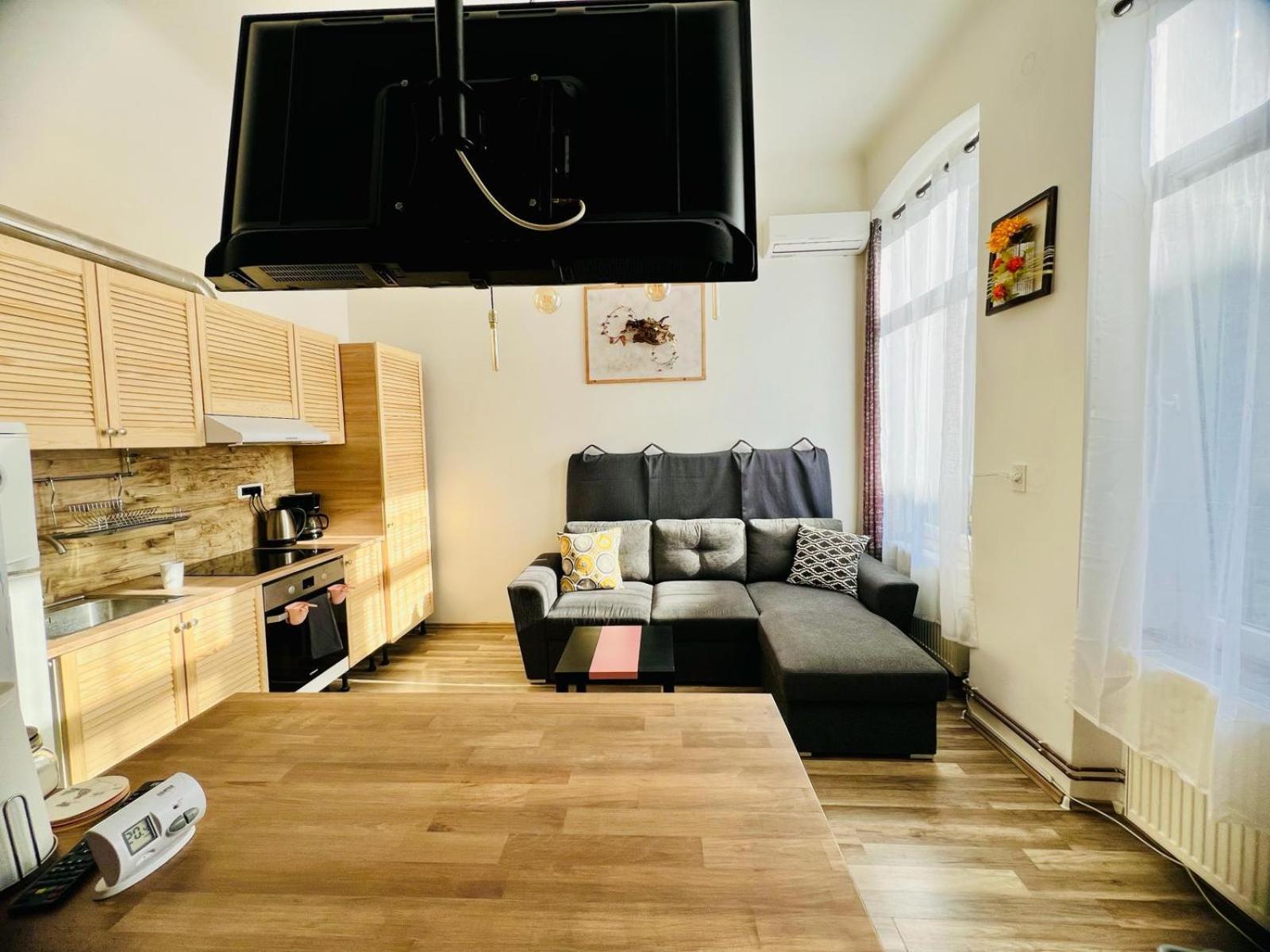 Appartamento Elizabeth Braşov Esterno foto
